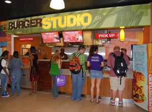 Wireless Ronin公司為漢堡品牌提供互動性數(shù)字標(biāo)牌,<a href='http://www.jsgfmy.com/webpage/tagsList.aspx?TagId=78'>多媒體信息發(fā)布</a>,<a href='http://www.jsgfmy.com/webpage/tagsList.aspx?TagId=133'>信息發(fā)布系統(tǒng)</a>,數(shù)字標(biāo)牌,<a href='http://www.jsgfmy.com/webpage/tagsList.aspx?TagId=31'>Digital Signage</a>