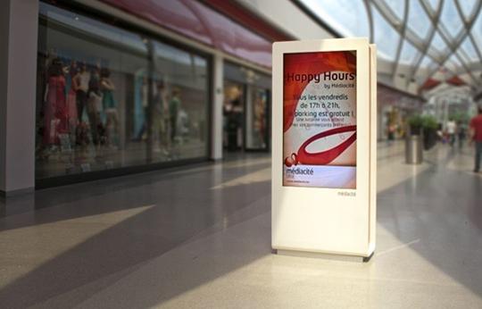 比利時(shí)奧迪和哈根達(dá)斯<a href='http://www.jsgfmy.com/webpage/tagsList.aspx?TagId=368'>廣告</a>進(jìn)入<a href='http://www.jsgfmy.com/webpage/tagsList.aspx?TagId=496'>商場(chǎng)</a>屏幕媒體,信息顯示系統(tǒng),多媒體信息發(fā)布系統(tǒng),數(shù)字標(biāo)牌,數(shù)字告示,digital signage