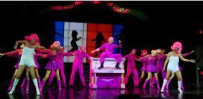 加州棕泉歌舞劇院安裝數(shù)字標(biāo)牌電視墻，推進(jìn)戶外廣告行業(yè)變革 還看數(shù)字標(biāo)牌,聯(lián)網(wǎng)數(shù)字告示系統(tǒng),數(shù)字標(biāo)牌,數(shù)字告示,信息顯示系統(tǒng),digital signage