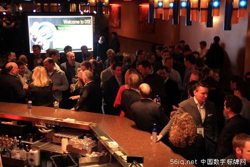 NFC技術(shù)成就Twitter與數(shù)字標(biāo)牌的混搭藝術(shù),多媒體信息發(fā)布系統(tǒng),數(shù)字告示,數(shù)字標(biāo)牌,信息顯示系統(tǒng),digital signage