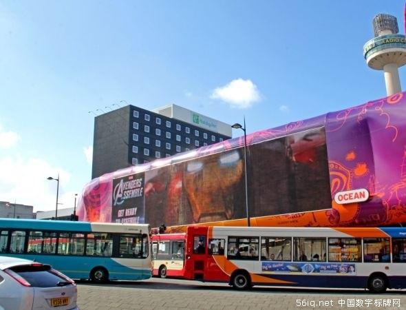 電影《復(fù)仇者聯(lián)盟》搭載數(shù)字標(biāo)牌在英國展開上映宣傳,多媒體信息發(fā)布系統(tǒng),多媒體信息發(fā)布系統(tǒng),數(shù)字告示,數(shù)字標(biāo)牌,信息顯示系統(tǒng),digital signage