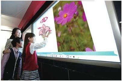 電子白板用液晶面板市場(chǎng)迎來大成員,信息顯示系統(tǒng),多媒體信息發(fā)布系統(tǒng),數(shù)字標(biāo)牌,digital signage 電子白板用液晶面板市場(chǎng)迎來大成員,信息顯示系統(tǒng),多媒體信息發(fā)布系統(tǒng),數(shù)字標(biāo)牌,digital signage