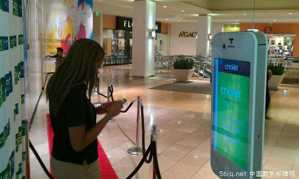 大屏幕大iPhone 牛人牛機(jī)牛創(chuàng)意,信息顯示系統(tǒng),多媒體信息發(fā)布系統(tǒng),數(shù)字標(biāo)牌,digital signage