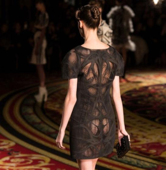 <a href='http://www.jsgfmy.com/webpage/tagsList.aspx?TagId=2686'>巴黎時(shí)裝周</a>展示3D打印服裝,信息顯示系統(tǒng),多媒體信息發(fā)布系統(tǒng),數(shù)字告示,數(shù)字標(biāo)牌,digital signage