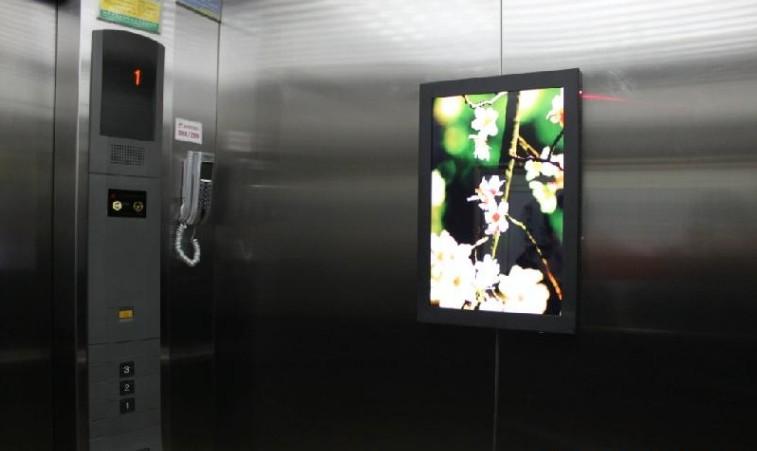 廣告機(jī)在新商業(yè)模式中的作用,信息顯示系統(tǒng),多媒體信息發(fā)布系統(tǒng),數(shù)字標(biāo)牌,數(shù)字告示，digital signage