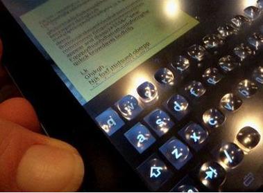 虛擬瞬間變真實!微軟推3D觸覺反饋觸摸屏,信息顯示系統(tǒng),多媒體信息發(fā)布系統(tǒng),數(shù)字標(biāo)牌,數(shù)字告示,digital signage 虛擬瞬間變真實!微軟推3D觸覺反饋觸摸屏,信息顯示系統(tǒng),多媒體信息發(fā)布系統(tǒng),數(shù)字標(biāo)牌,數(shù)字告示,digital signage