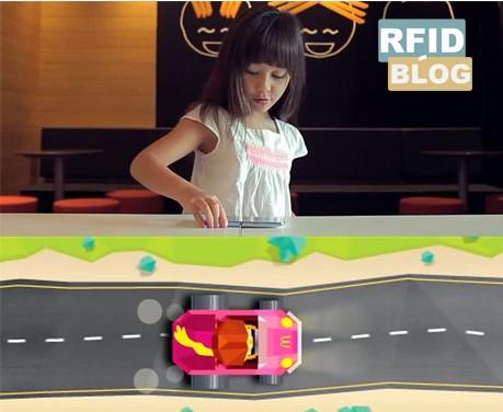 麥當勞使用NFC技術將餐桌變成孩子們的游戲賽道,信息顯示系統(tǒng),多媒體信息發(fā)布系統(tǒng),數(shù)字標牌,數(shù)字告示，digital signage