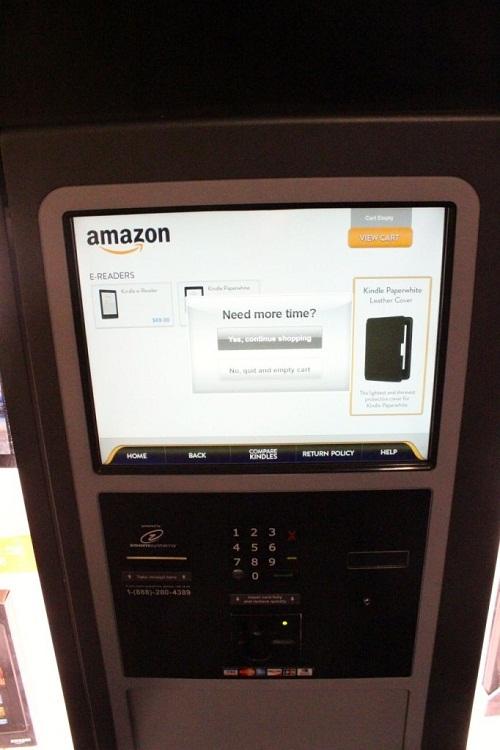 Amazon 推“Kindle Kiosk”自動(dòng)售貨機(jī),嘗試在線下直銷其硬件設(shè)備,多媒體信息發(fā)布系統(tǒng),數(shù)字標(biāo)牌,數(shù)字告示,digital signage Amazon 推“Kindle Kiosk”自動(dòng)售貨機(jī),嘗試在線下直銷其硬件設(shè)備,多媒體信息發(fā)布系統(tǒng),數(shù)字標(biāo)牌,數(shù)字告示,digital signage