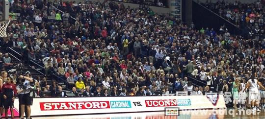 數(shù)字標牌助陣美國NCAA半決賽,信息顯示系統(tǒng),多媒體信息發(fā)布系統(tǒng),數(shù)字標牌,數(shù)字告示,digital signage 數(shù)字標牌助陣美國NCAA半決賽,信息顯示系統(tǒng),多媒體信息發(fā)布系統(tǒng),數(shù)字標牌,數(shù)字告示,digital signage