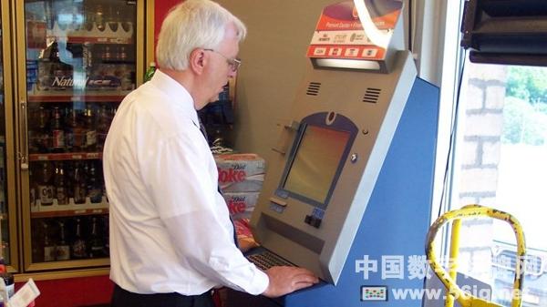 外國(guó)專家為您安裝室內(nèi)數(shù)字標(biāo)牌一體機(jī)支招,多媒體信息發(fā)布系統(tǒng),數(shù)字標(biāo)牌,數(shù)字告示,digital signage 外國(guó)專家為您安裝室內(nèi)數(shù)字標(biāo)牌一體機(jī)支招,多媒體信息發(fā)布系統(tǒng),數(shù)字標(biāo)牌,數(shù)字告示,digital signage