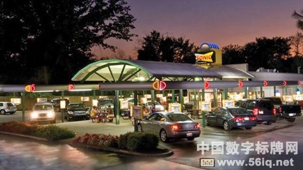 數(shù)字標(biāo)牌大幅提升Sonic汽車餐廳日銷售額,多媒體信息發(fā)布系統(tǒng),數(shù)字標(biāo)牌,數(shù)字告示，digital signage