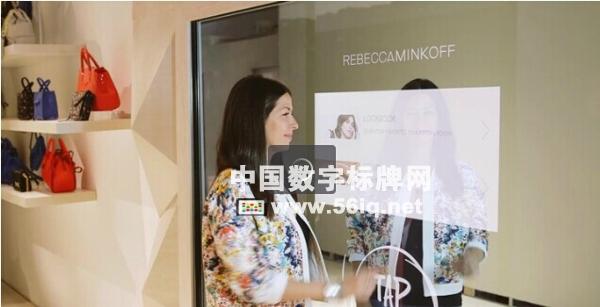 Rebecca Minkoff在紐約SoHo開了第一個互動商店,多媒體信息發(fā)布系統(tǒng),數(shù)字標牌,數(shù)字告示,digital signage Rebecca Minkoff在紐約SoHo開了第一個互動商店,多媒體信息發(fā)布系統(tǒng),數(shù)字標牌,數(shù)字告示,digital signage