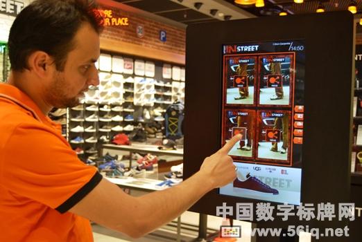 尖端安裝獎頒獎典禮在DSE2015舉行,多媒體信息發(fā)布系統(tǒng),數(shù)字標牌,數(shù)字告示，digital signage