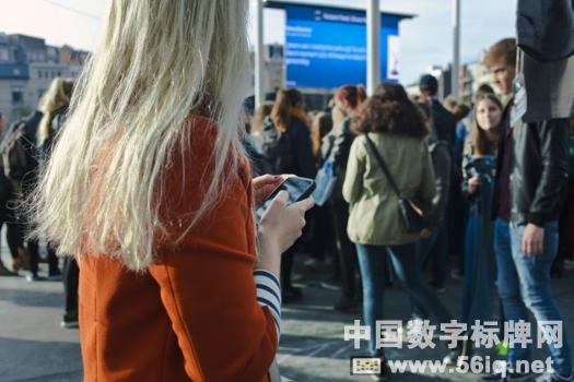 融合社交媒體和數(shù)字標(biāo)牌的五大理由,多媒體信息發(fā)布系統(tǒng),數(shù)字標(biāo)牌,數(shù)字告示，digital signage